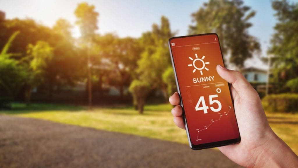 Smartphone overheating: Top-10 ways to keep your phone cool during scorching heat - CNBC TV18