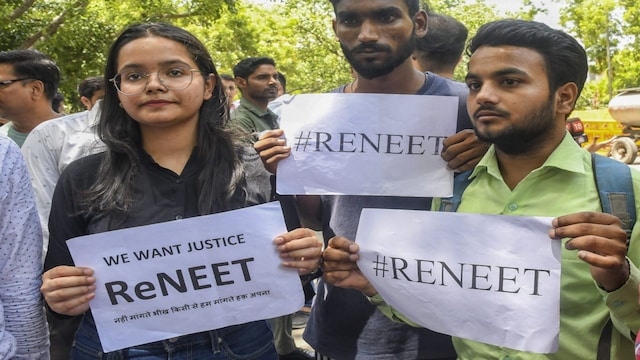 हजारों छात्र प्रभावित होंगे: सुप्रीम कोर्ट ने NEET-UG 2025 परिणामों को चुनौती देने वाली याचिका को मना कर दिया हजारों छात्र प्रभावित होंगे: सुप्रीम कोर्ट ने NEET-UG 2025 परिणामों को चुनौती देने वाली याचिका को मना कर दिया
