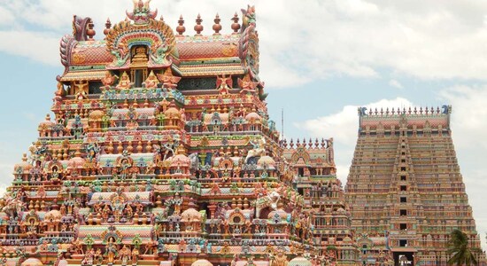 Sri Ranganathaswamy Temple, Srirangapatna | Located near Mysore, this temple is one of the largest in Karnataka and is dedicated to Lord Ranganatha, a form of Lord Vishnu. It holds a special place as one of the 108 Abhimana Kshethrams in the Vaishnavite tradition. (Image: Wikimedia Commons)