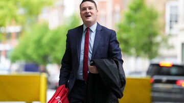Britain’s Shadow Secretary of State for Health and Social Care of the United Kingdom Wes Streeting arrives at the BBC Broadcasting House, for his appearance on 'Sunday with Laura Kuenssberg', in London, Britain, April 28, 2024. REUTERS/Maja Smiejkowska Britain’s Shadow Secretary of State for Health and Social Care of the United Kingdom Wes Streeting arrives at the BBC Broadcasting House, for his appearance on 'Sunday with Laura Kuenssberg', in London, Britain, April 28, 2024. REUTERS/Maja Smiejkowska