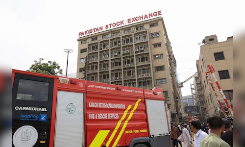 Pakistan Stock Exchange Surges to Record Highs Amidst Positive Developments