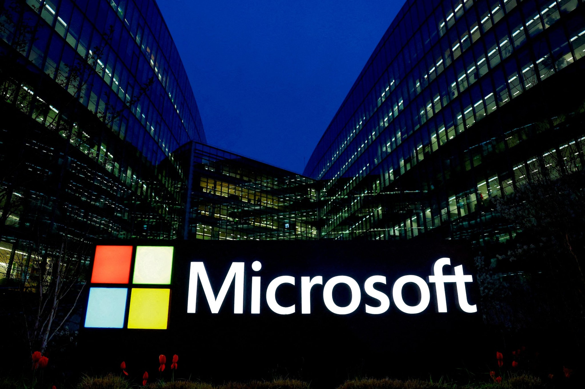 Microsoft Reports Slower Azure Cloud Growth; Shares Fall In Extended ...