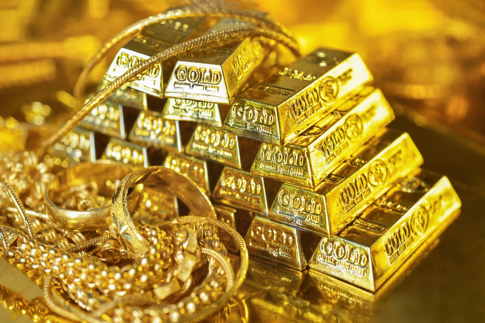 Gold prices decline amid US economic uncertainty: Should investors hold or  sell? - CNBC TV18