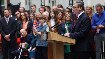 On Friday, Starmer started putting together his government soon after he walked through the door of 10 Downing Street following his landslide election victory. He has a plethora of lawmakers to choose from – his Labour Party won more than 400 seats in Thursday's election, almost two-thirds of the 650 in the House of Commons. (Image: Reuters) On Friday, Starmer started putting together his government soon after he walked through the door of 10 Downing Street following his landslide election victory. He has a plethora of lawmakers to choose from – his Labour Party won more than 400 seats in Thursday's election, almost two-thirds of the 650 in the House of Commons. (Image: Reuters)