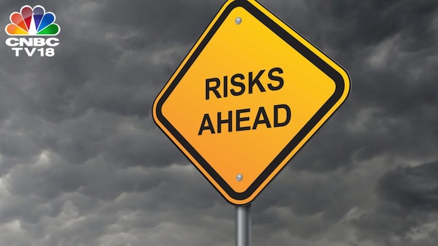 Chose your funds according to your risk appetite | Keeping your goals in the center choose your investment fund according to your risk appetite. Some people dare to bear the loss in shares and equity but if you are someone who doesn't have the heart to see your returns go in negative then saver options like RD and mutual funds are better picks. Chose your funds according to your risk appetite | Keeping your goals in the center choose your investment fund according to your risk appetite. Some people dare to bear the loss in shares and equity but if you are someone who doesn't have the heart to see your returns go in negative then saver options like RD and mutual funds are better picks.