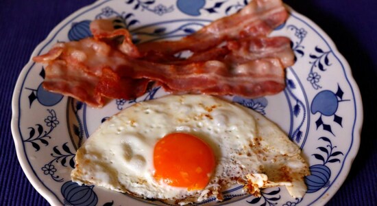 No 7. Bacon and Sausages | Processed meats like bacon and sausages are high in sodium and nitrates which are linked to increased cancer risk. Furthermore, during digestion, nitrates convert into nitrites, which can then produce nitrosamine — a highly dangerous toxin that causes cancer. (Image: Reuters)