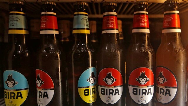 6. Bira 91 | Price in Mumbai ₹170 for 650 ml bottle | Bira 91 emerges as a game-changer with its newest super fresh white wheat Beer range. Tailored to resonate with the dynamic young generation, these innovative flavours are more than just a drink — it is an experience. Consumers who are attracted to flavourful choices will discover a delightful companion in the Superfresh White Wheat Beer range, where every sip offers an explosion of taste. The range’s defining trait is an exhilarating burst of bespoke flavours. Crafted with real orange peel, raspberry, and mango, these infusions elevate the wheat beer's aroma, promising freshness from the very start.