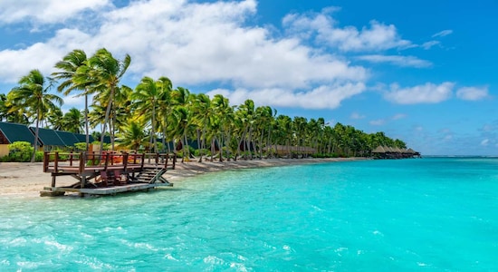 No. 6. Islas Cook | Este destino del Pacífico Sur es famoso por su belleza prístina y lagunas cristalinas. Las Islas Cook ofrecen un refugio tranquilo con oportunidades para practicar snorkel, buceo y explorar la cultura local. (Imagen: Shutterstock)