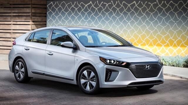 Hyundai doubles hybrid lineup, unveils $3 billion buyback amid EV sales ...