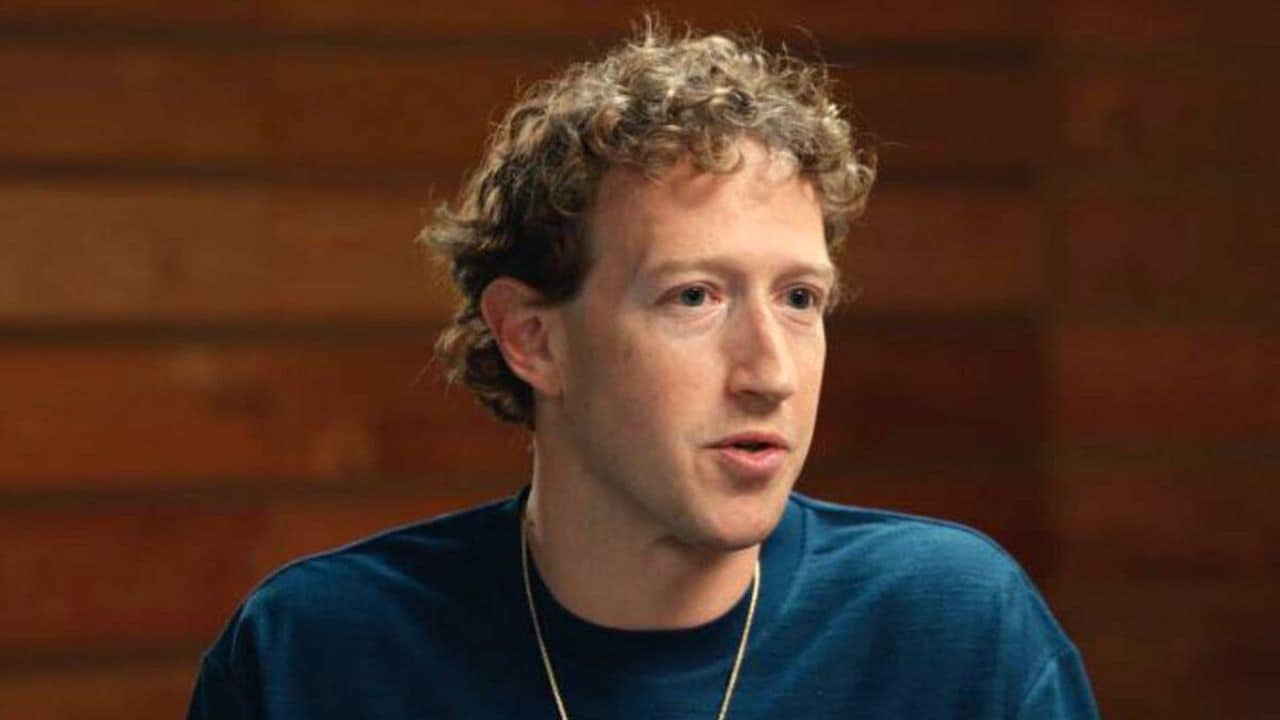 Mark Zuckerberg is now worth $200 billion, entering the world's most exclusive club