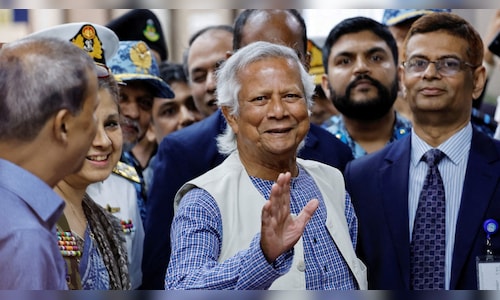 Bangladesh's Leader Weighs Resignation Amid Election Turmoil