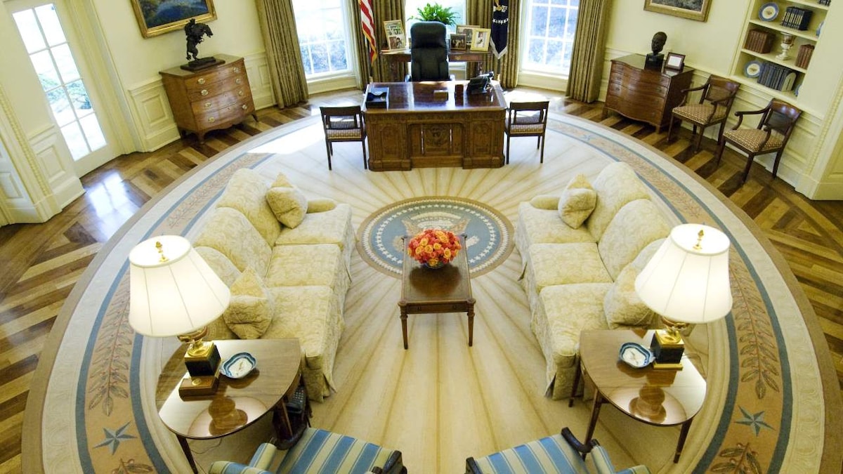 Oval Office replica of President Joe Biden to open near White House for ...