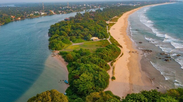 Secret Beach (image:shutterstock)