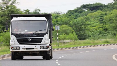 मार्चमधील विक्री अपेक्षेपेक्षा कमी झाल्याने अशोक लेलँडचे शेअर्स 7% घसरले