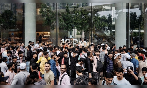 Apple Expands in India with New Stores, Local iPhone Production