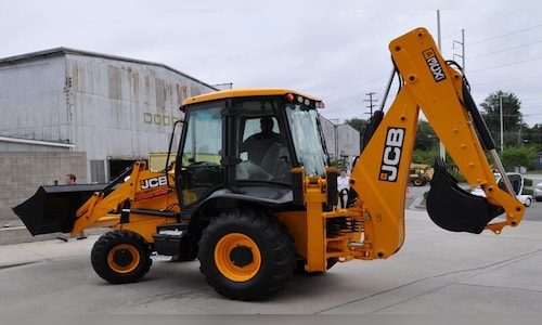 JCB India's Exports to US Plummet 80% Due to Tariffs; Domestic Market Slows