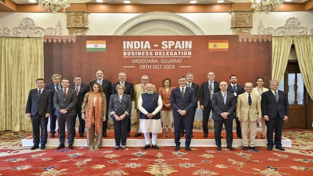 PM Modi and Spanish PM in Vadodara: Inaugurate Tata Aircraft Complex ...