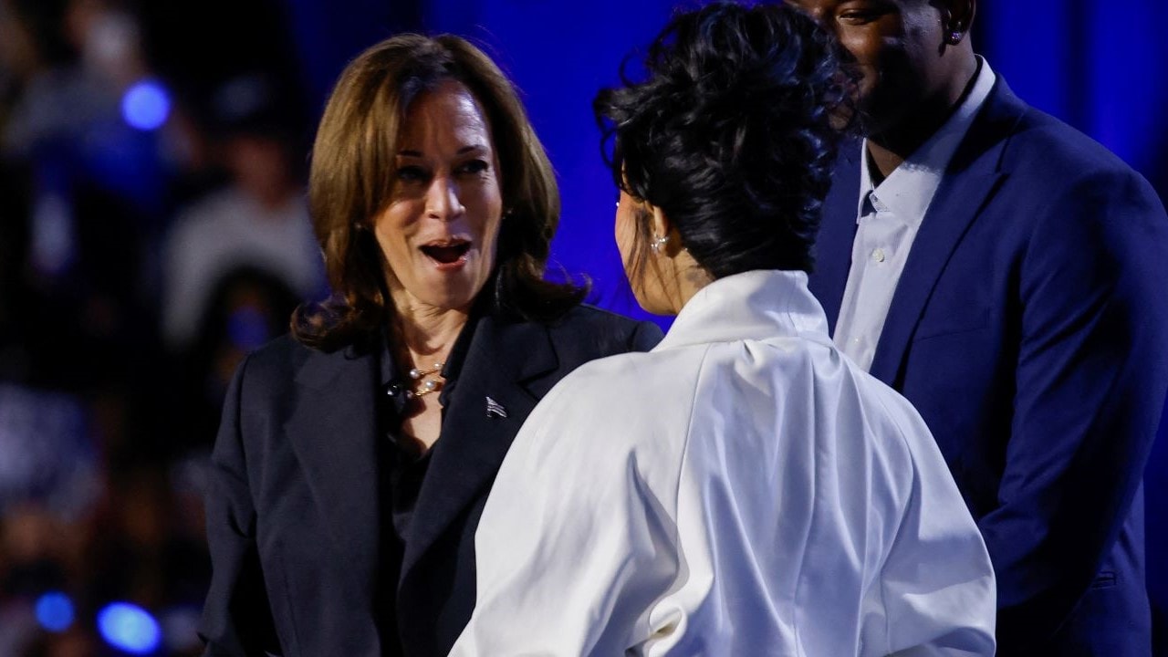 US Election 2024: Cardi B Endorses Kamala Harris, Donald Trump Tells ...