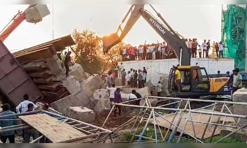 Three workers dead in collapse of structure on Bullet Train route in Gujarat's Anand - CNBC TV18