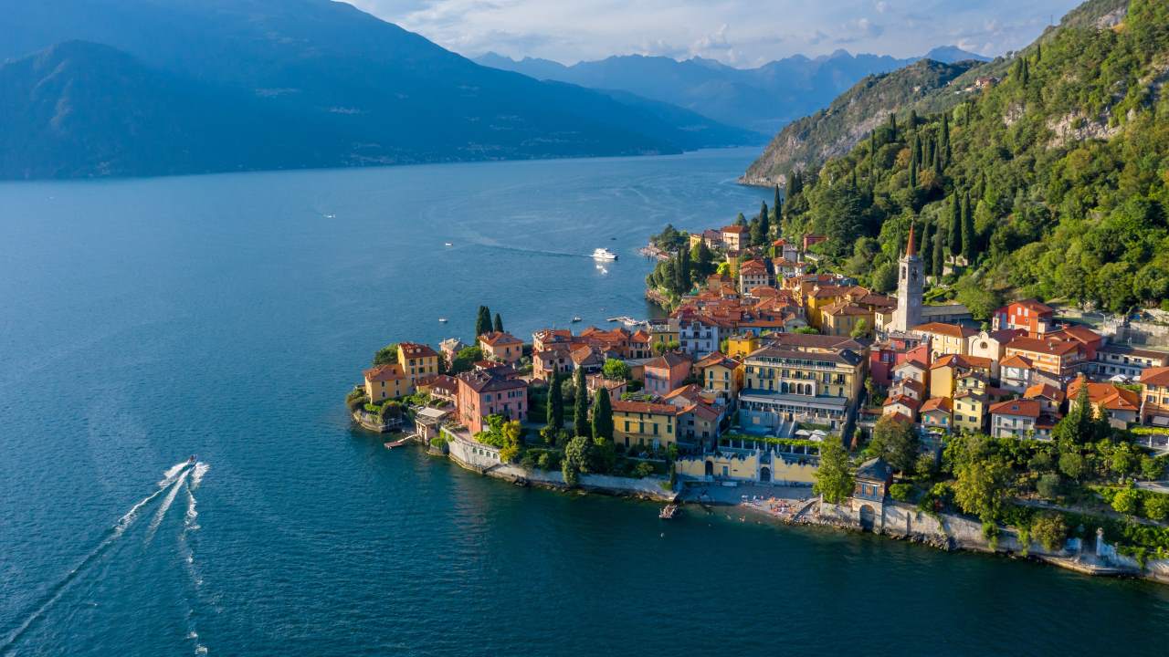 Cans of 'fresh air' from Lake Como on sale for tourists in Italy: Check how much they cost 