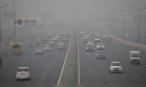 Delhi’s Toxic Smog Crisis: How Comprehensive Health Insurance Can Safeguard Your Health