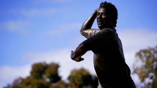 Another legendary cricketer who has been immortalized with a statue is Shane Warne. Another legendary cricketer who has been immortalized with a statue is Shane Warne.