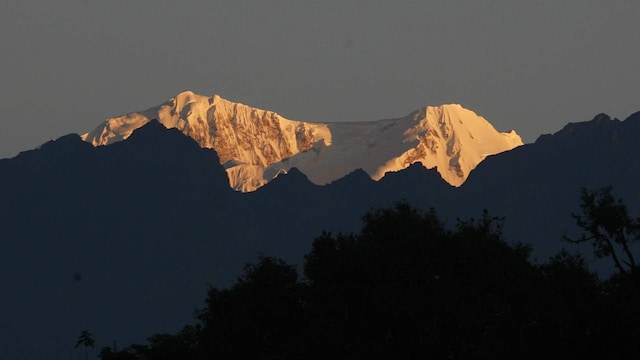 gangtok-2024-12-11e9d6d40cadc18e3791a6d1c3e9ab4e यहाँ पश्चिम बंगाल में कूलर स्थानों के लिए 15-दिवसीय यात्रा के लिए एक मजेदार-भरा यात्रा कार्यक्रम है