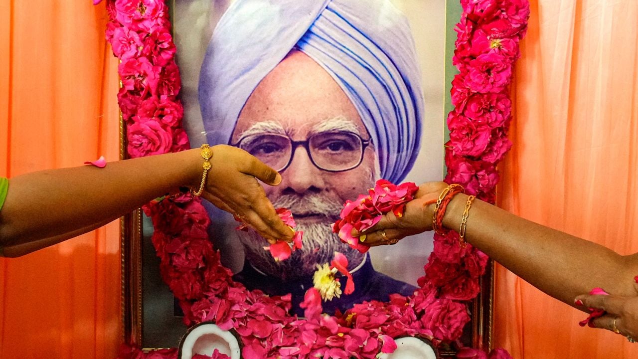 Govt to build memorial to Manmohan Singh in capital: official sources thumbnail