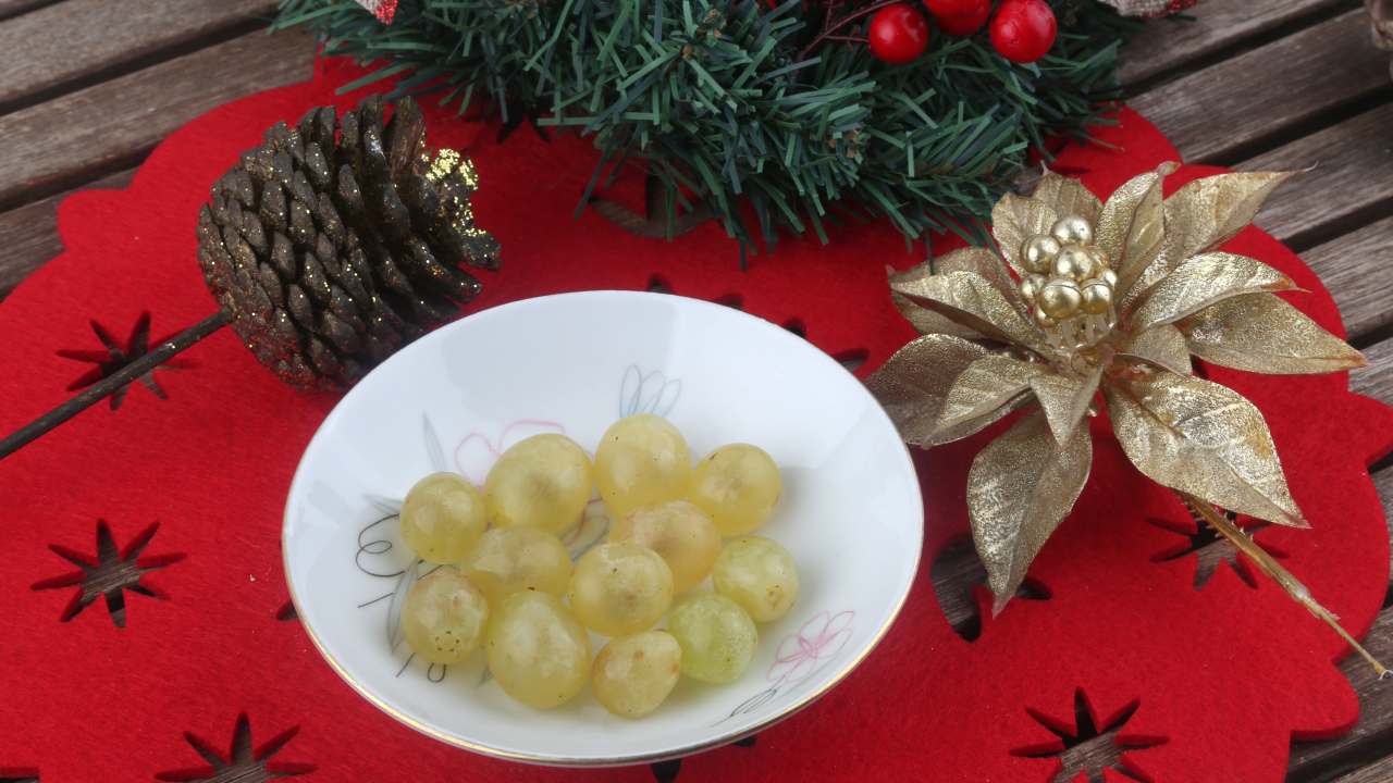 12 grapes for good luck: Why grapes sales took off on New Year's Eve