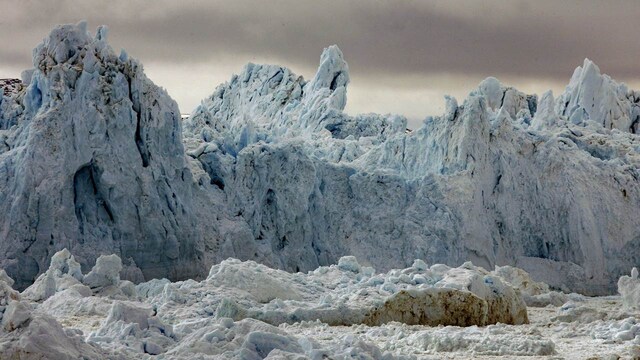 Greenland PM seeks boost to economy amid independence drive Greenland PM seeks boost to economy amid independence drive