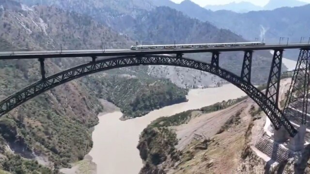 kashmir train 2025 01 6c3769776f779e392da0007e9e0e11d7