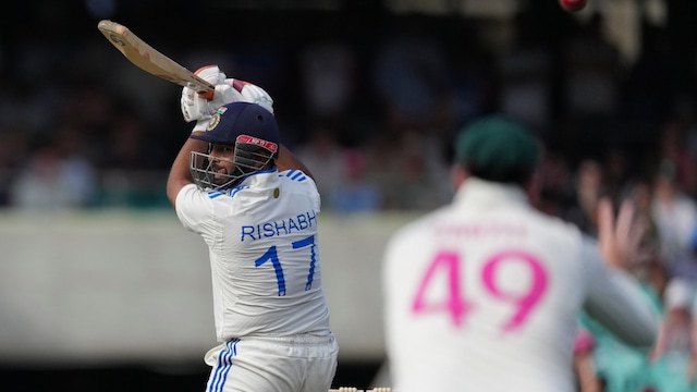 IND vs AUS Sydney Test: Rishabh Pant's quickfire fifty helps India end Day 2 on 141/6