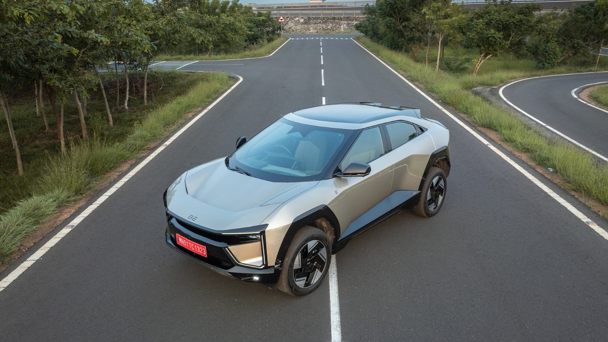 Mahindra signals EV ramp up with two new launches - CNBC TV18