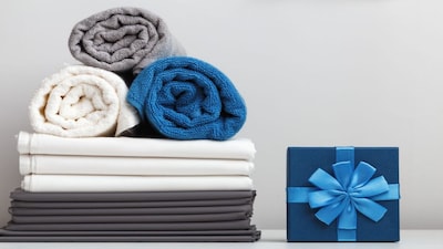 Home essentials | Receiving thoughtful home essentials as a gift brings a special kind of joy. Whether it's a cutlery set or a teacup collection, these practical yet attractive pieces are sure to delight any kitchen enthusiast. Additionally, you can also choose bedsheets or decor pieces that match the person's taste and personality. (Image: Shutterstock)