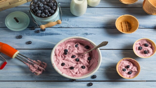 How to make froyo with only 3 ingredients to beat this summer heat ...