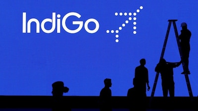 IndiGo restores 1,500+ daily flights; Ministry orders refunds, baggage delivery