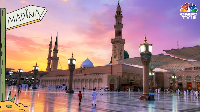 Image: Al Masjid an Nabawai in Madina from Ayman Zaid via Canva.