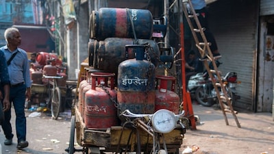 commercial LPG cylinder shutterstock