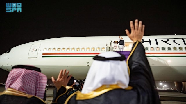 Cairo - Jeddah holds its position at second, with a monthly capacity of 4.91 lakh seats, a 5 per cent capacity increase compared to last year. This corridor is a key link for religious tourism, especially for pilgrims heading to Saudi Arabia for Umrah and Hajj. Cairo - Jeddah holds its position at second, with a monthly capacity of 4.91 lakh seats, a 5 per cent capacity increase compared to last year. This corridor is a key link for religious tourism, especially for pilgrims heading to Saudi Arabia for Umrah and Hajj.