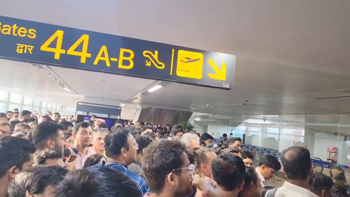 Watch: Long queues at Delhi Airport as severe dust storm disrupts ...