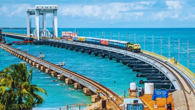 pamban-bridge-2025-04-7ea8d9d07fd2384221fd35880edc0def पीएम मोदी ने पाम्बन ब्रिज का उद्घाटन किया, जिससे 5 मिनट में रामेश्वरम को समुद्र पार करने की अनुमति मिलती है