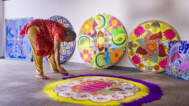 Technology Based Rangoli Singapore-based Indian-origin rangoli artist bags cultural heritage ...