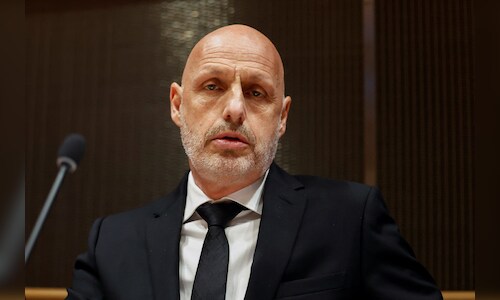 LVMH Warns of Reduced Chinese Travel and Spending