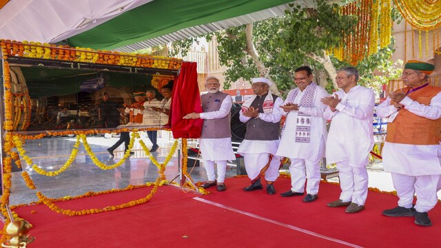 PM Modi in Rajasthan: Prays at rat temple, flags off new trains ...