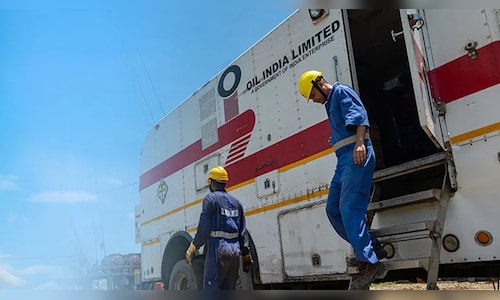 Oil India, Mahanagar Gas ink pact to explore LNG and clean energy opportunities