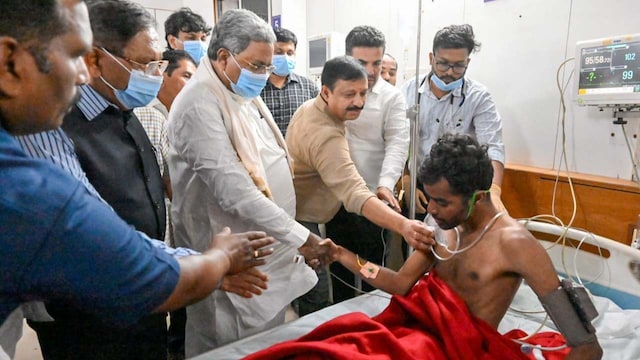 Karnataka Chief Minister Siddaramaiah stated during a press briefing, "11 people are deceased and 33 have been injured due to the stampede near Chinnaswamy Stadium in Bengaluru... Over 2-3 lakh attendees were present, and no one anticipated such a huge turnout." Karnataka Chief Minister Siddaramaiah stated during a press briefing, "11 people are deceased and 33 have been injured due to the stampede near Chinnaswamy Stadium in Bengaluru... Over 2-3 lakh attendees were present, and no one anticipated such a huge turnout."