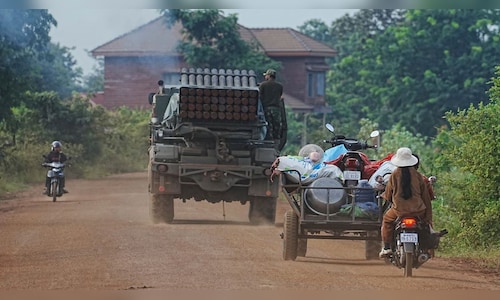 Leaders of Thailand and Cambodia to meet in Malaysia on Monday for talks to end hostilities: Thai government