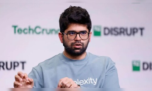 Perplexity AI CEO: Focus on AI, not Social Media