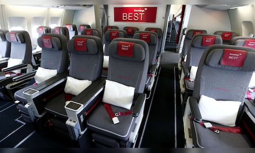Skytrax Reveals 2025's Top 10 Airlines: No Indian Carriers Listed