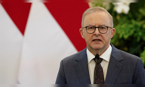 Australia Passes Law to Cut Student Debt by 20%